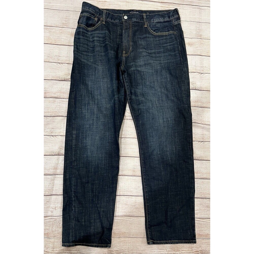 Lucky Brand Men’s Jeans 38 X 32 Classic Straight 329 Dark Wash EUC